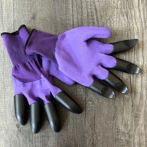 Gardening weeding gloves